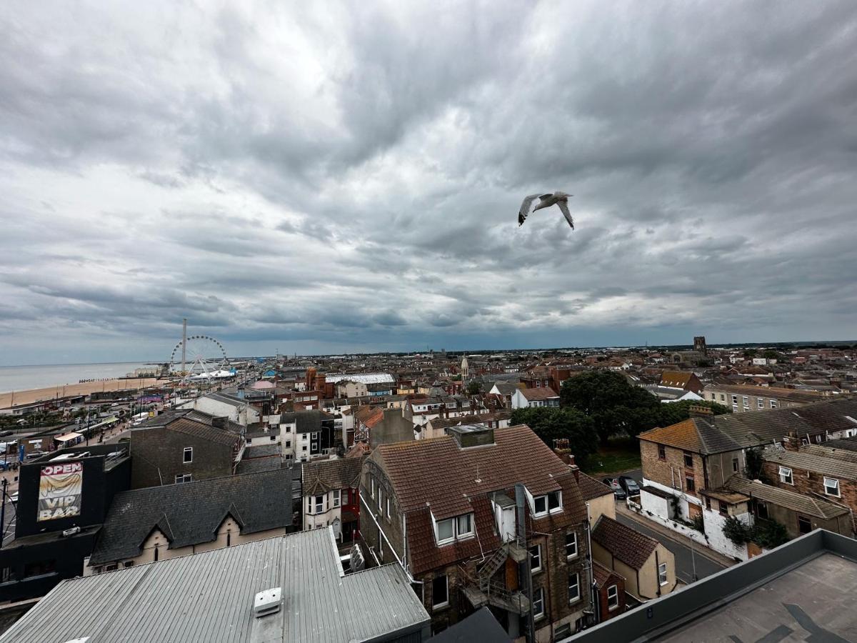 The Atlantis - Tower Apartments Great Yarmouth Exterior photo