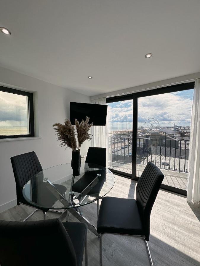The Atlantis - Tower Apartments Great Yarmouth Exterior photo