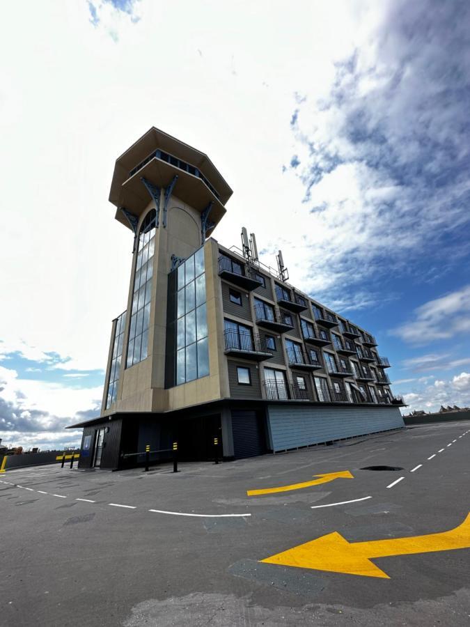 The Atlantis - Tower Apartments Great Yarmouth Exterior photo
