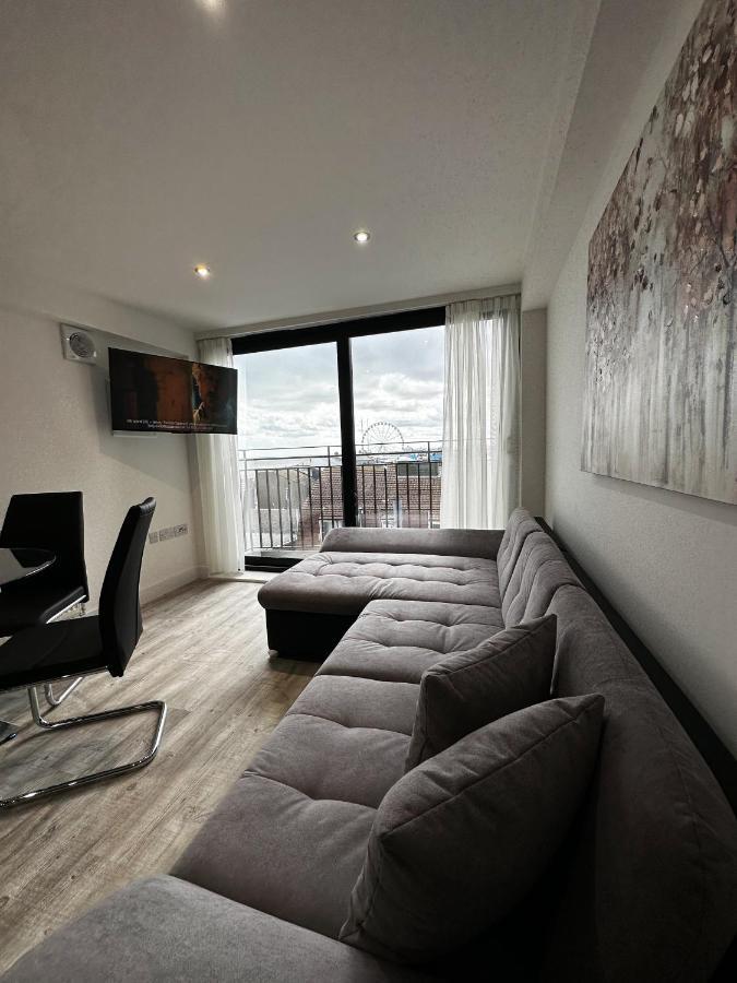 The Atlantis - Tower Apartments Great Yarmouth Exterior photo